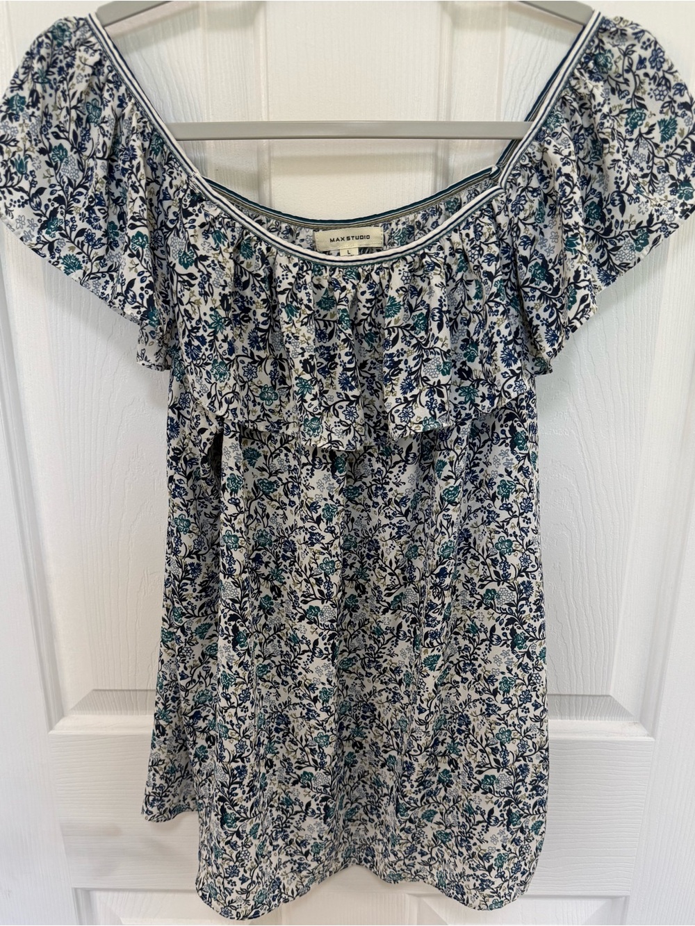 Max Studio White & Navy Floral Off-Shoulder Women's Top